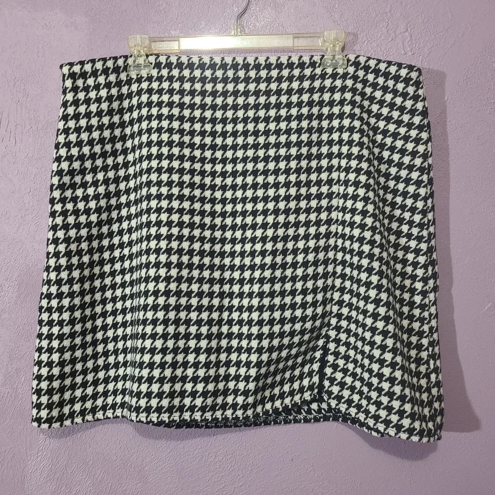 Old Navy Black White Houndstooth Mini Skirt Fitted Flounce Detail Size Women XL